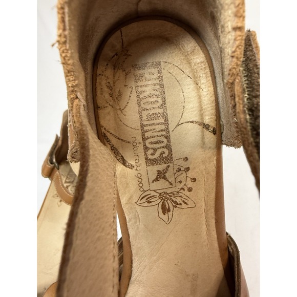 Pikolinos Women's Size 38 Brown Leather Laser Cut Shoes Small Heel Round Toe - Picture 5 of 11